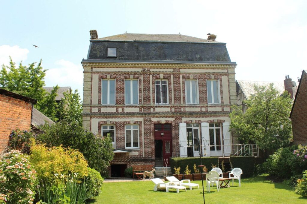 2700326341jpg_5b164be596a78