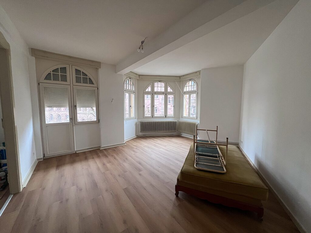 Intervention rénovation peinture Metz avant Intervention rénovation peinture Metz avant